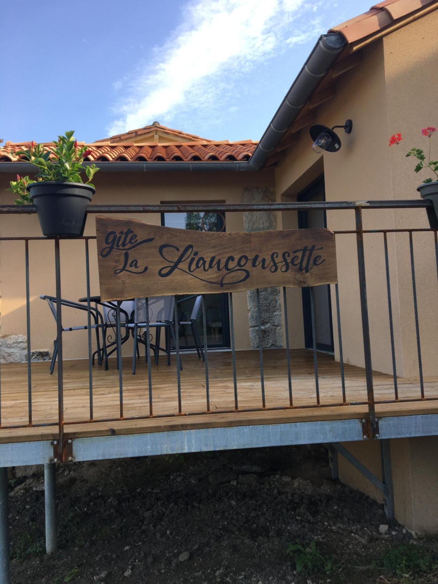 Gite La Liaucoussette Mostuejouls Exterior photo